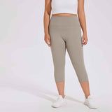 Plus Size High-Waist Peach Lift Capri Leggings